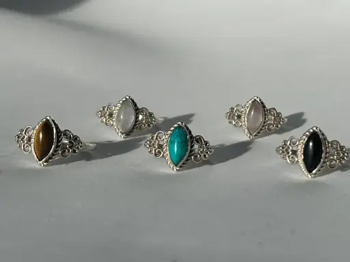 Anillos con piedra natural